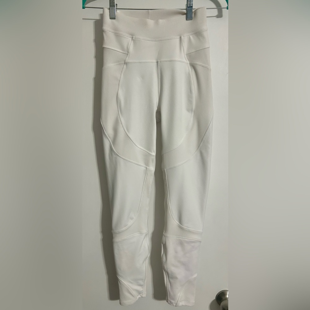 Lululemon New Ambition Super
High-Rise Tight 28"
